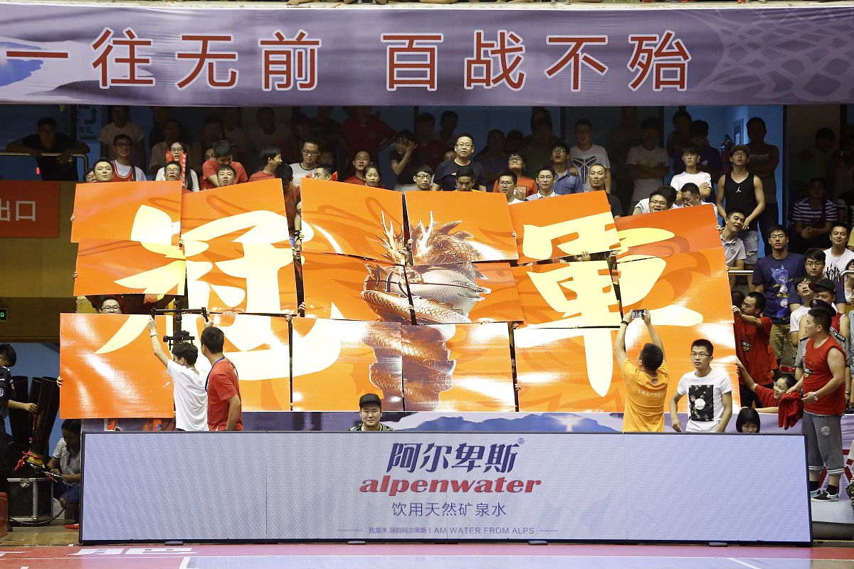 不败之战，强队完成逆袭赢得比赛