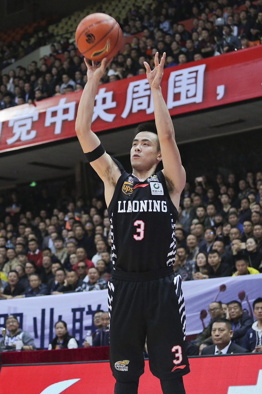 包含奋力抗衡：四川金强迎战辽宁本钢的词条