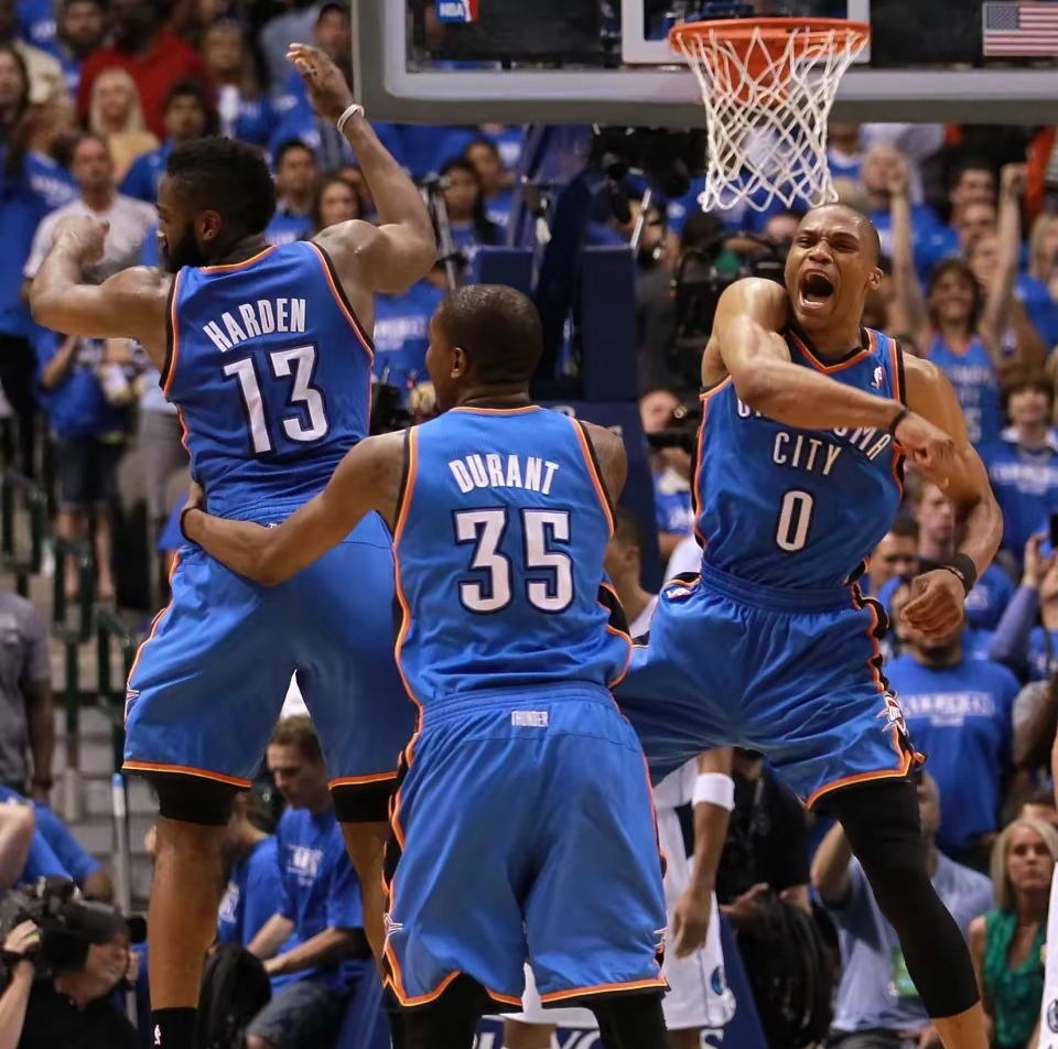 开拓者不敌雷霆：威少砍下三双领队狂胜的简单介绍