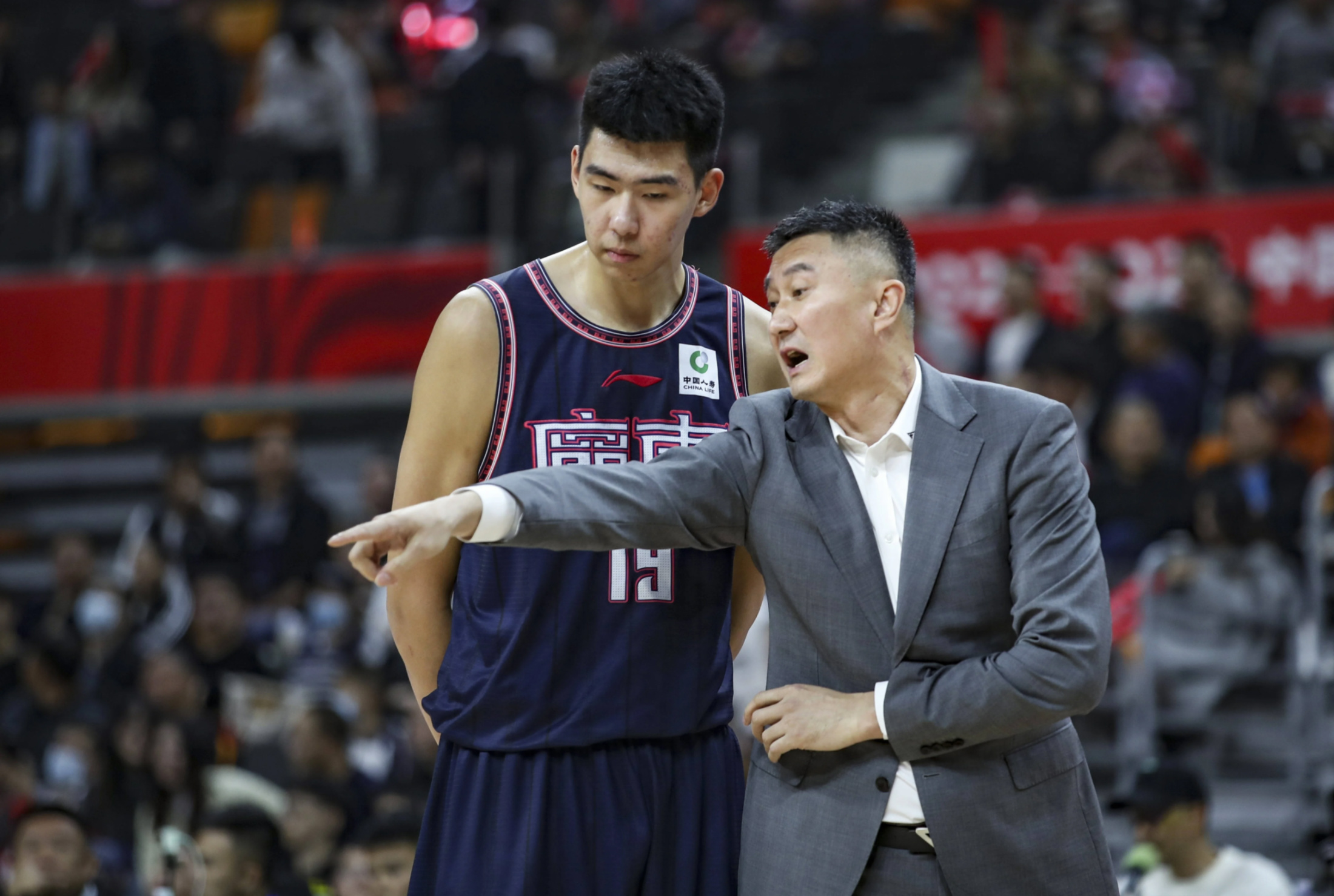 巴西男篮碾压塞尔维亚男篮,西蒙斯统治全场的简单介绍 巴西男篮碾压塞尔维亚男篮,西蒙斯统治全场的简单介绍