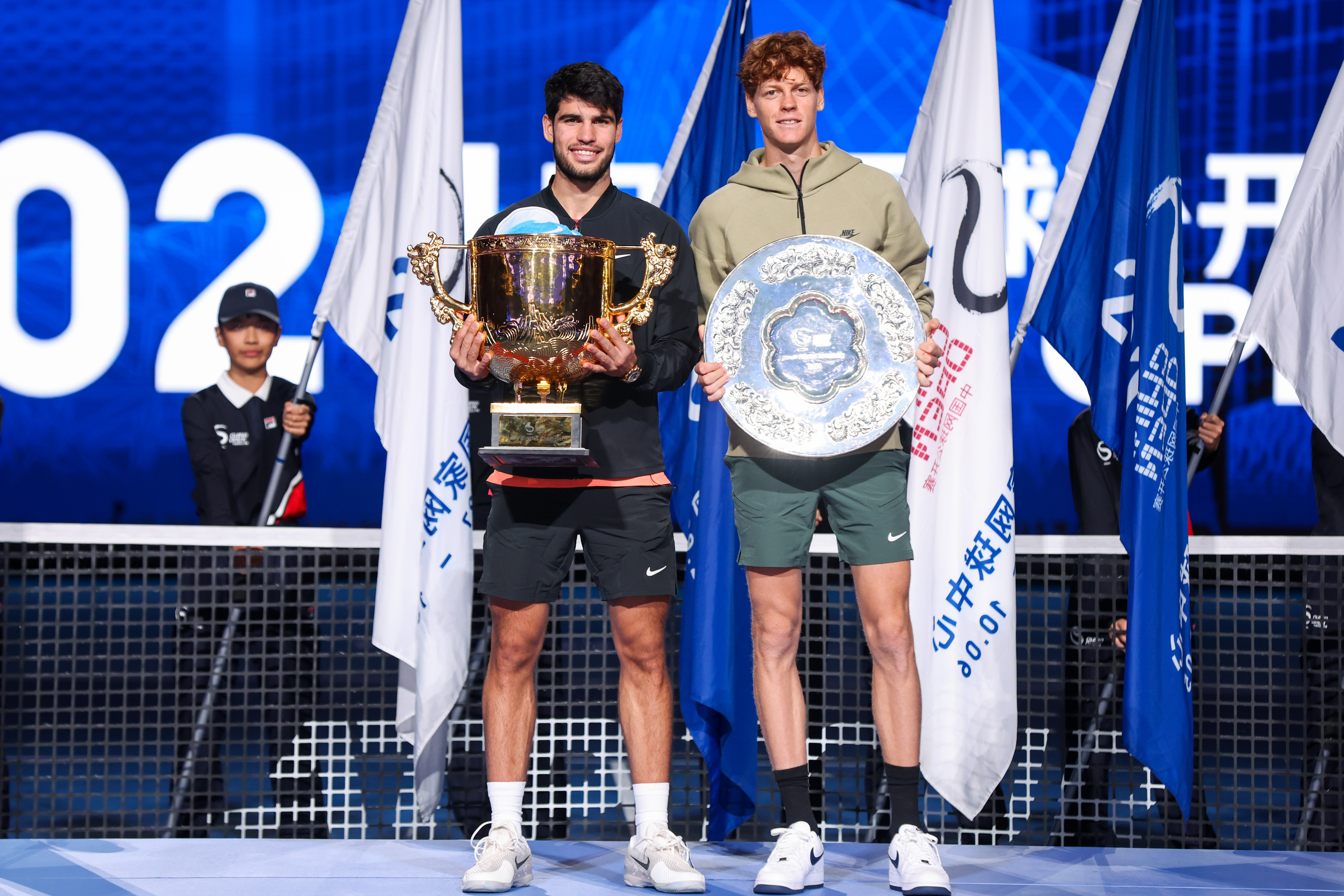 美网完胜拉沃尔杯，阿尔卡拉斯带队取胜