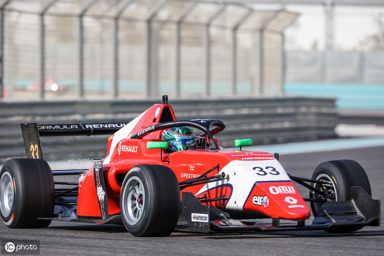 雷诺车队逆转红牛二队，诺里斯刷新纪录