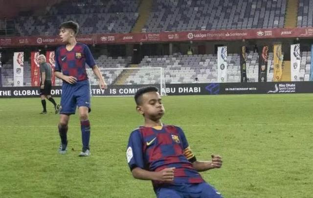 开云体育平台APP-巴塞罗那击败死敌，晋级前景大好