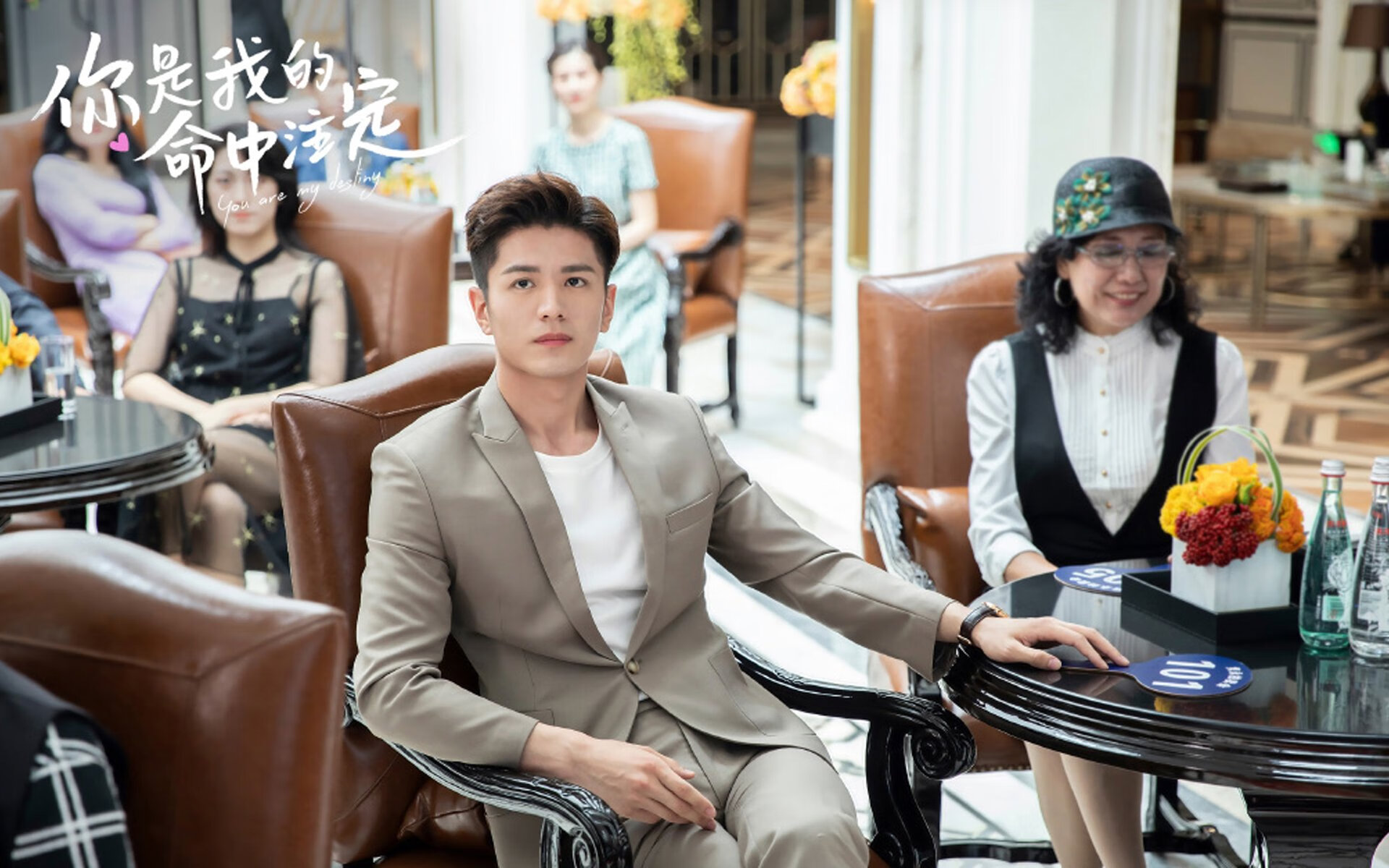 曼城的铁蹄，伊布的神谕，当足球的两种真理在时空两极交锋