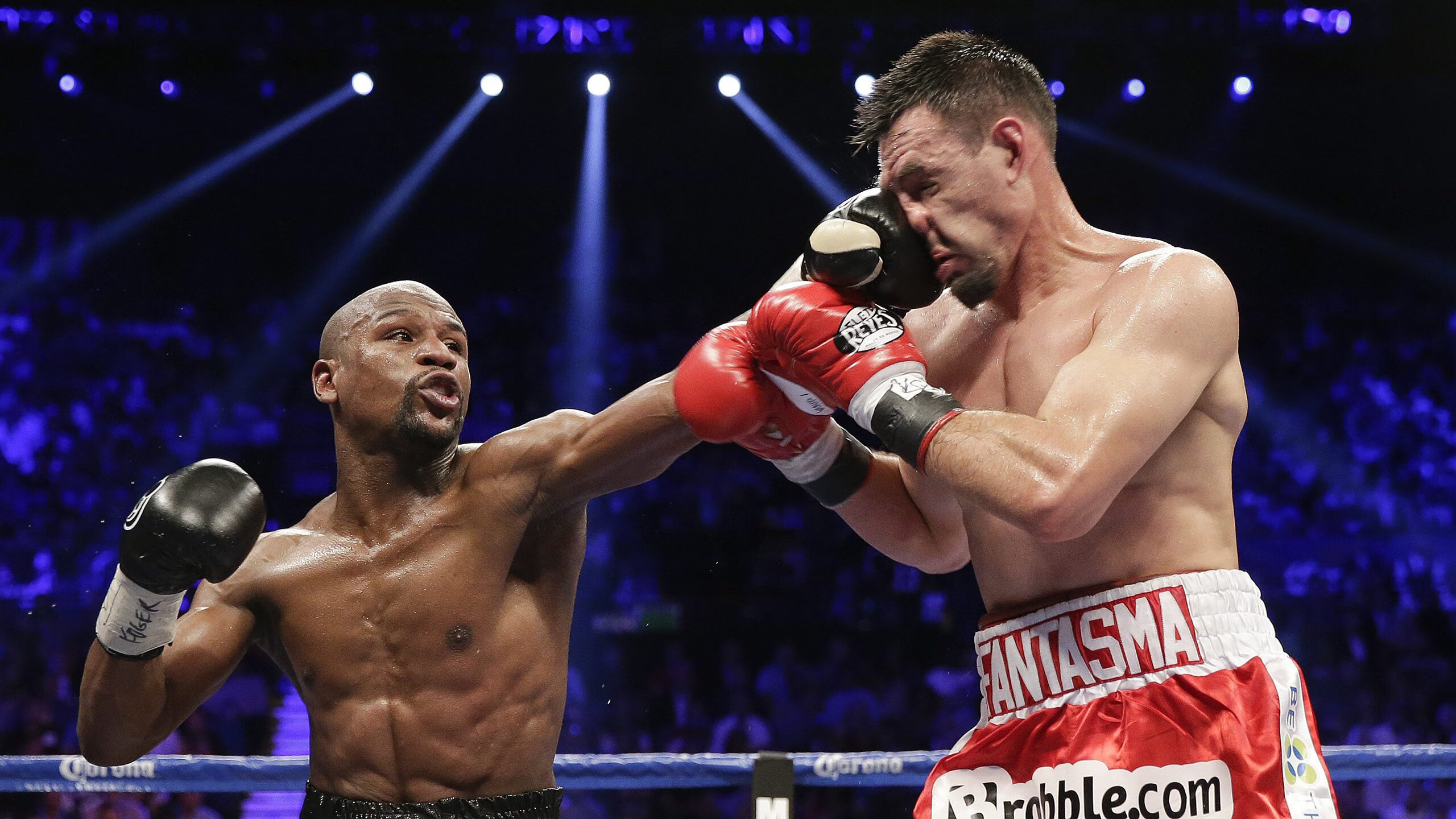 金玟哉的头槌与美国的数据流，当个人英雄主义遭遇体系化碾压