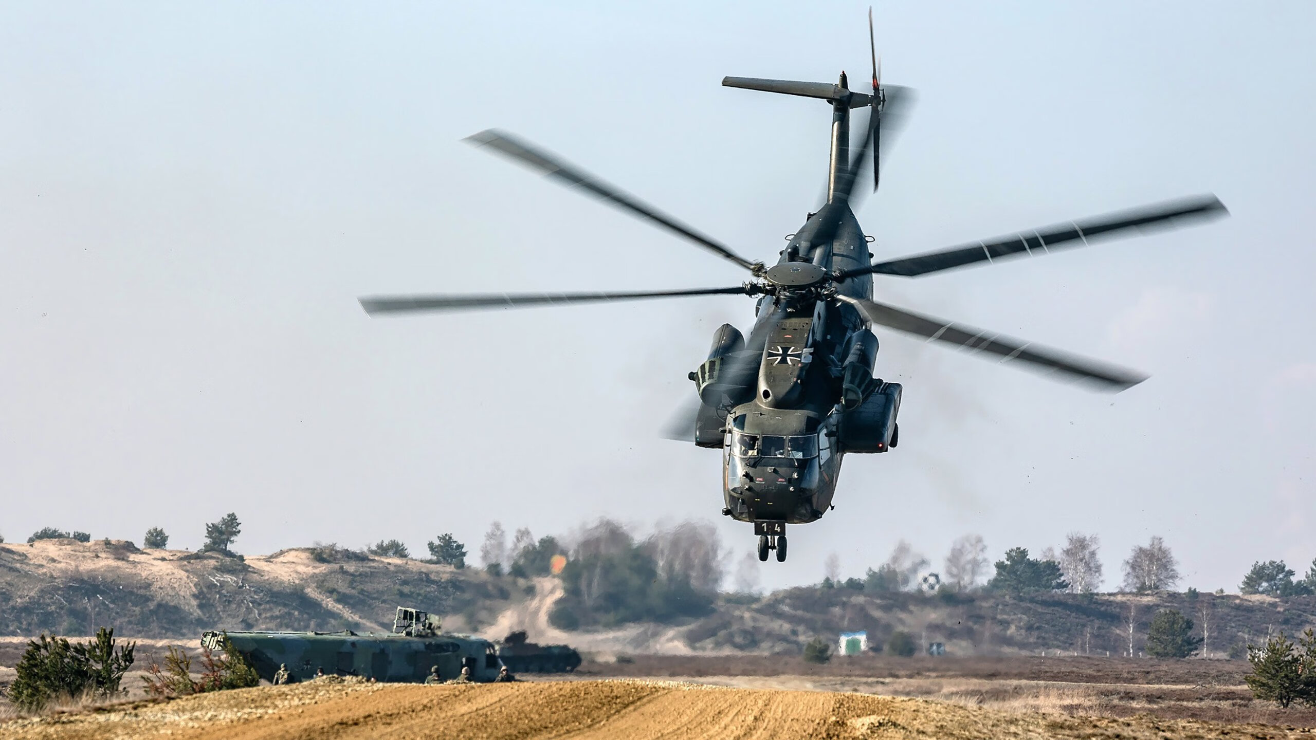 开云官网-夜战之王，当F1街道赛遇上大场面先生切特