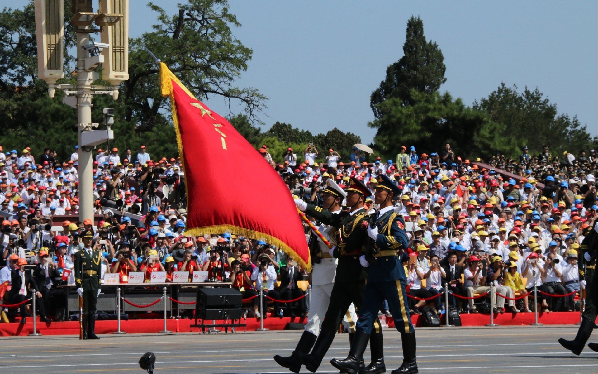 开云体育登录-东决关键战焦点战,曼城斩落AC米兰,欧冠之路再进一步